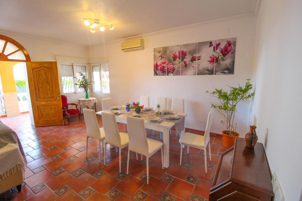 Great Villa, Sea Views, 20 Secs Walk To The Beach, Bbq, 9 People, 5 Mins Car From Alicante City Center, Sailing Club 3 Mins Walk מראה חיצוני תמונה