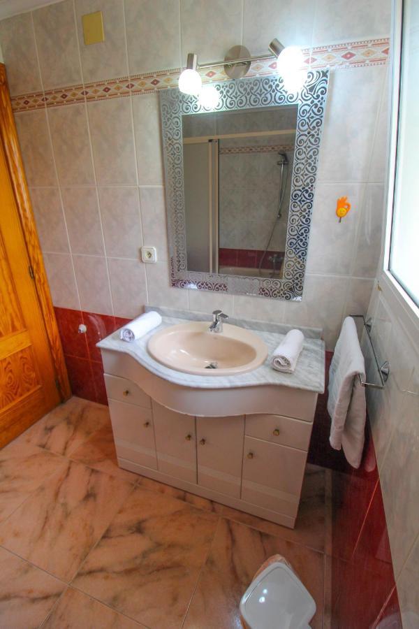Great Villa, Sea Views, 20 Secs Walk To The Beach, Bbq, 9 People, 5 Mins Car From Alicante City Center, Sailing Club 3 Mins Walk מראה חיצוני תמונה