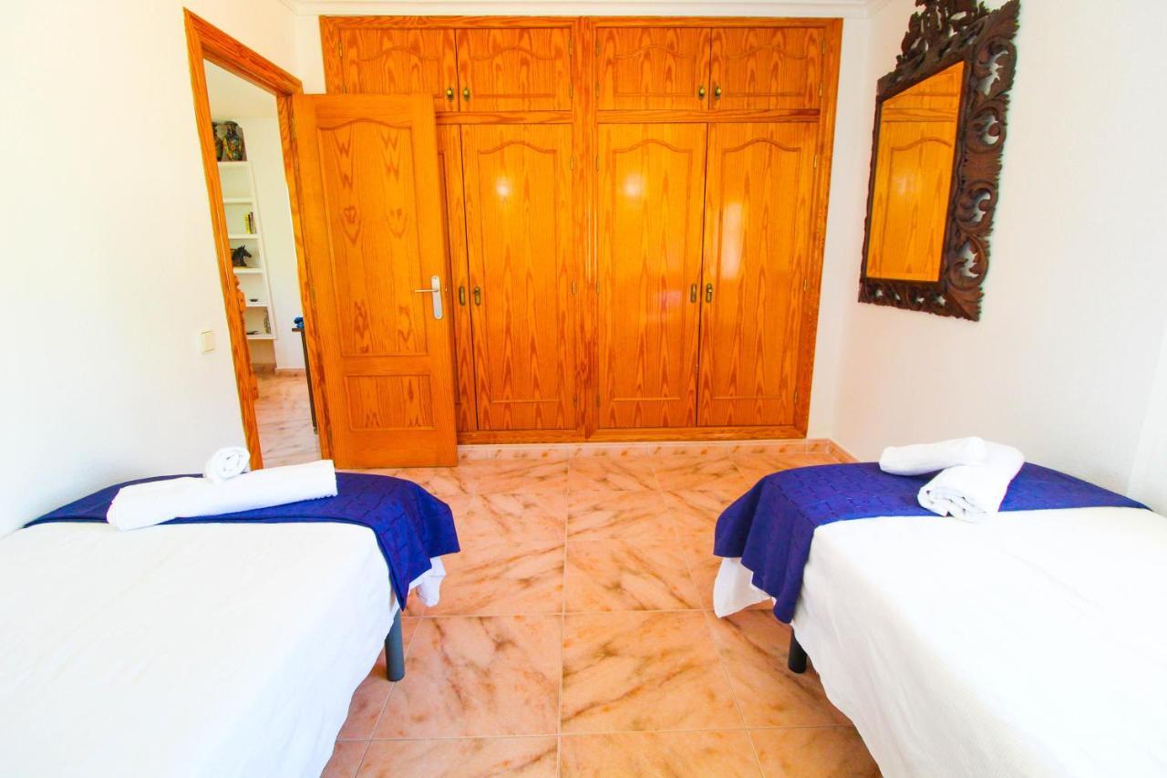 Great Villa, Sea Views, 20 Secs Walk To The Beach, Bbq, 9 People, 5 Mins Car From Alicante City Center, Sailing Club 3 Mins Walk מראה חיצוני תמונה