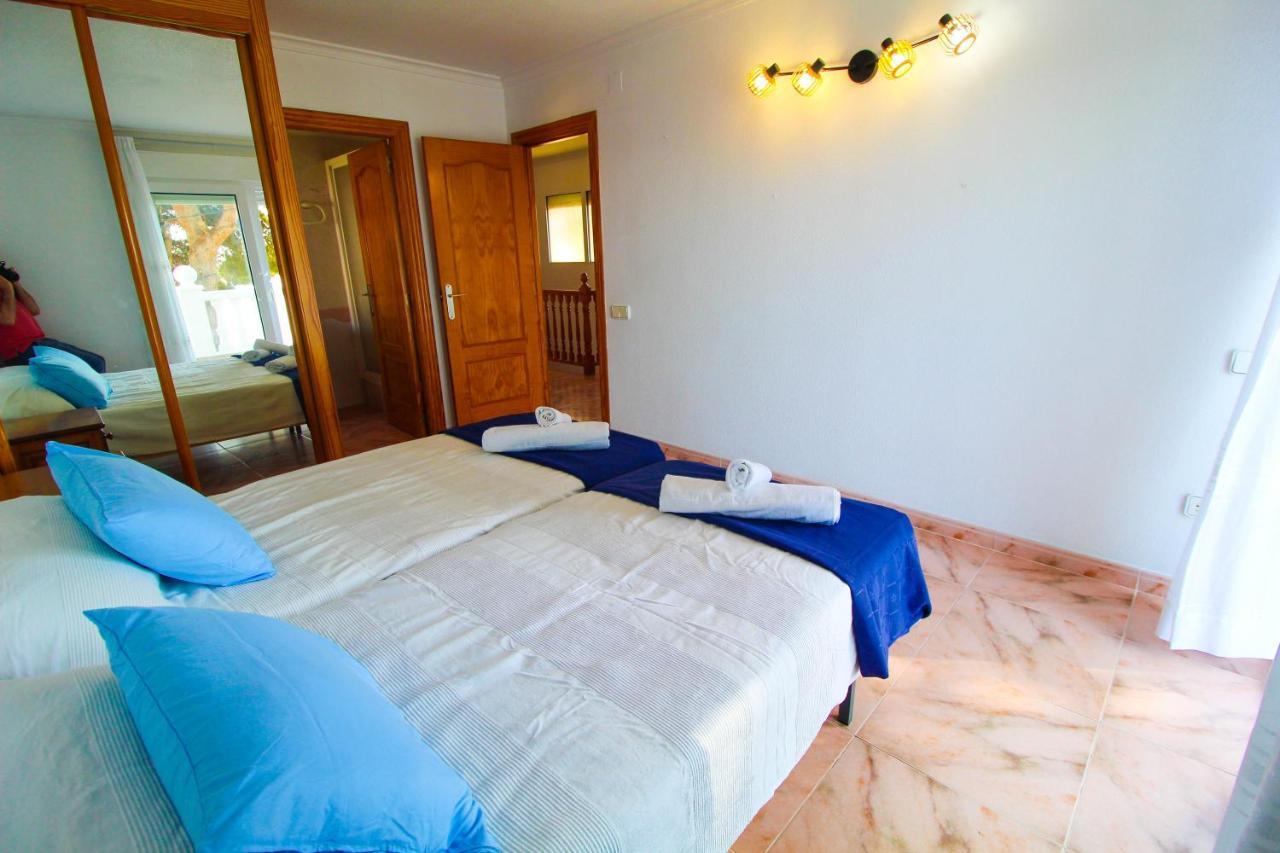 Great Villa, Sea Views, 20 Secs Walk To The Beach, Bbq, 9 People, 5 Mins Car From Alicante City Center, Sailing Club 3 Mins Walk מראה חיצוני תמונה