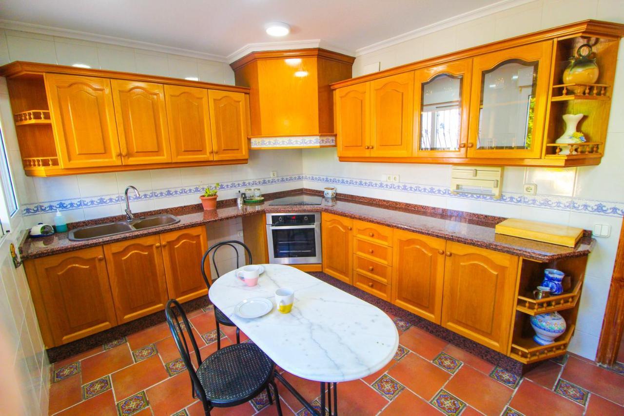 Great Villa, Sea Views, 20 Secs Walk To The Beach, Bbq, 9 People, 5 Mins Car From Alicante City Center, Sailing Club 3 Mins Walk מראה חיצוני תמונה