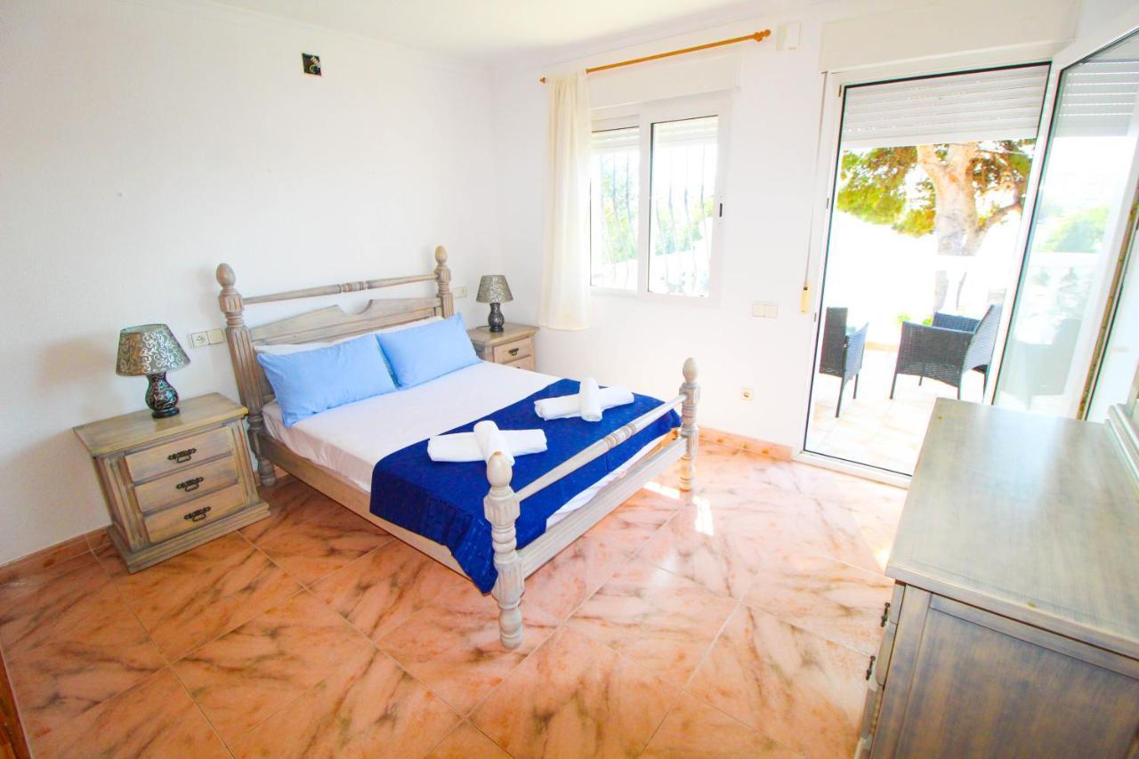 Great Villa, Sea Views, 20 Secs Walk To The Beach, Bbq, 9 People, 5 Mins Car From Alicante City Center, Sailing Club 3 Mins Walk מראה חיצוני תמונה