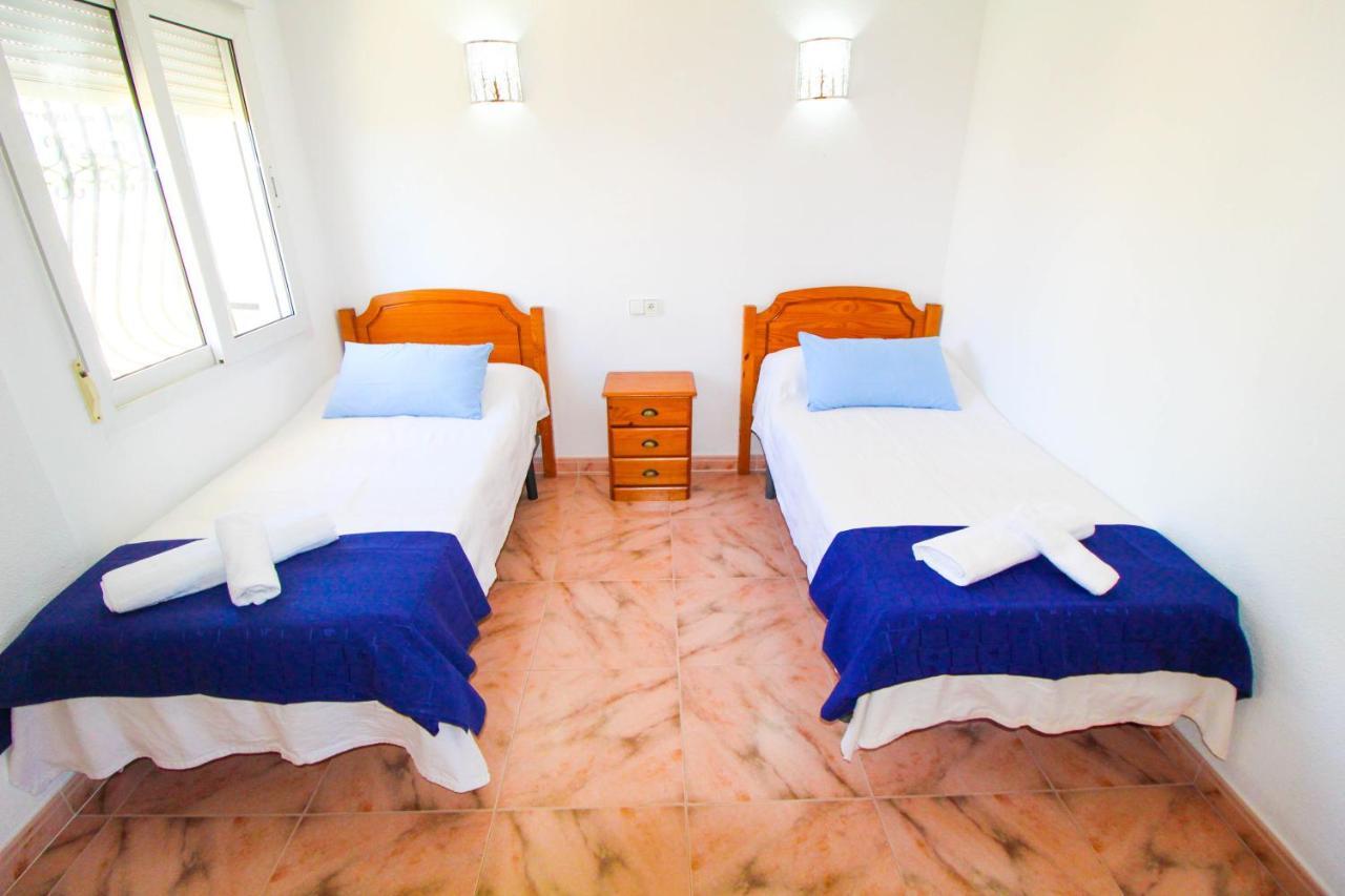 Great Villa, Sea Views, 20 Secs Walk To The Beach, Bbq, 9 People, 5 Mins Car From Alicante City Center, Sailing Club 3 Mins Walk מראה חיצוני תמונה