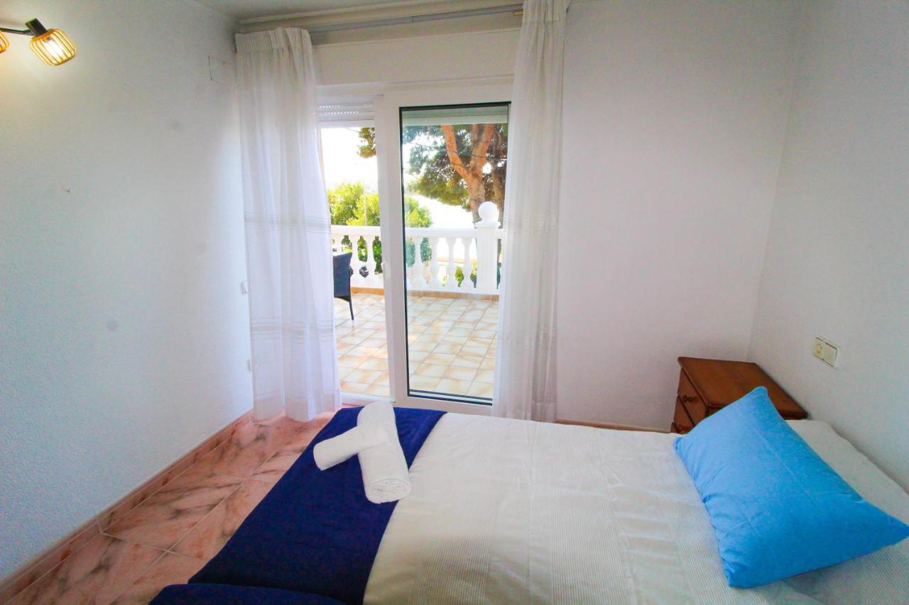 Great Villa, Sea Views, 20 Secs Walk To The Beach, Bbq, 9 People, 5 Mins Car From Alicante City Center, Sailing Club 3 Mins Walk מראה חיצוני תמונה