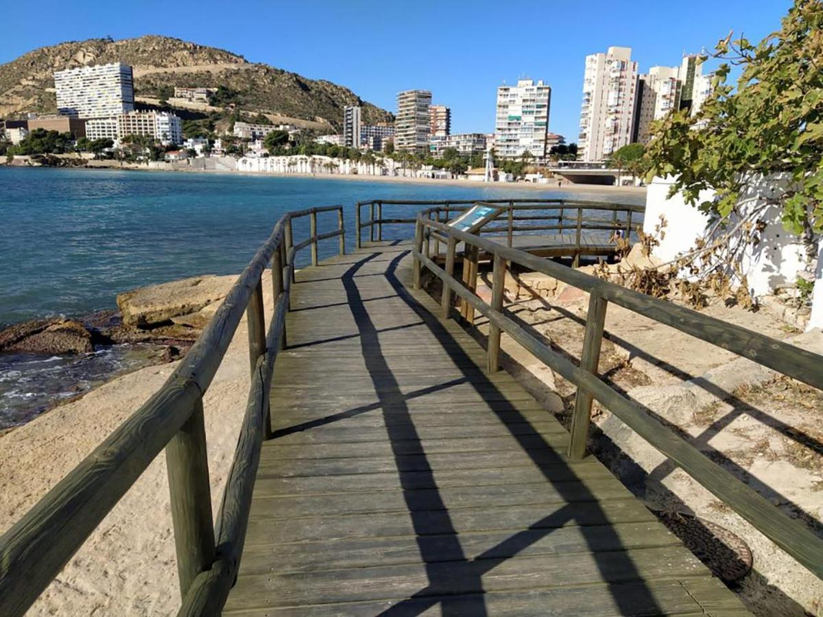 Great Villa, Sea Views, 20 Secs Walk To The Beach, Bbq, 9 People, 5 Mins Car From Alicante City Center, Sailing Club 3 Mins Walk מראה חיצוני תמונה